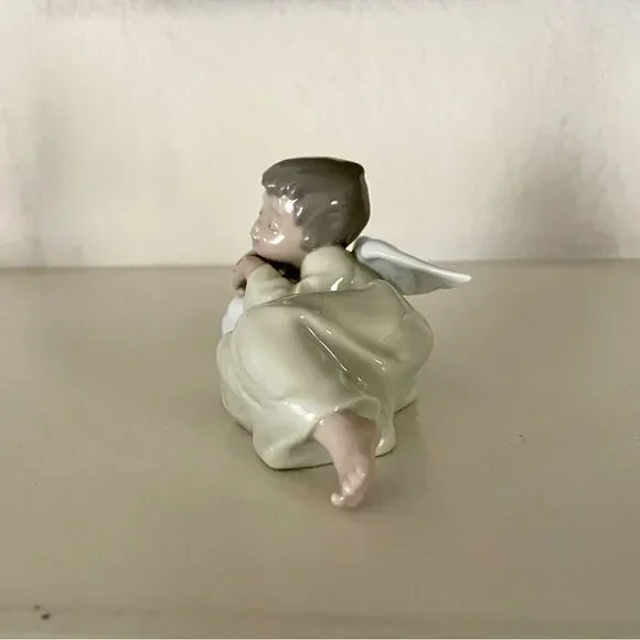 Lladró Heavenly Dreamer 5728 figurine